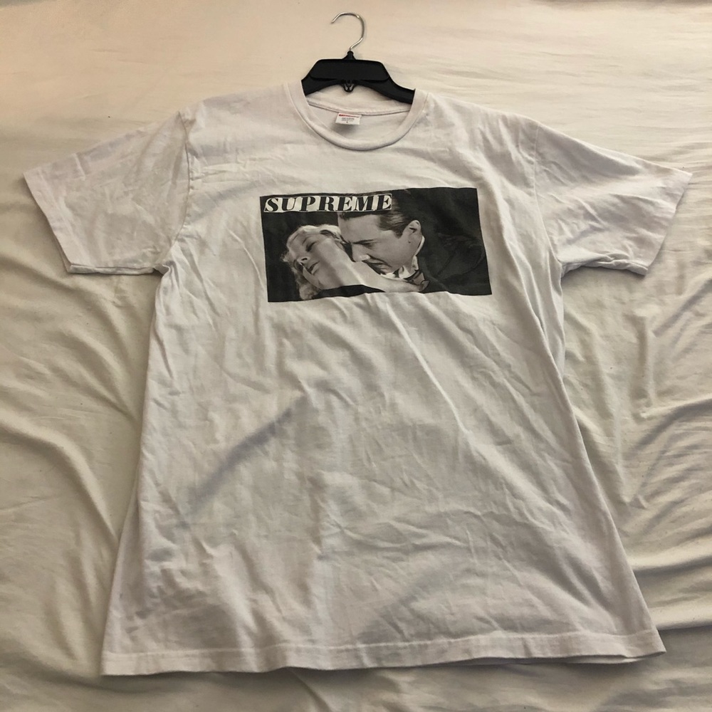 Supreme T-shirt
